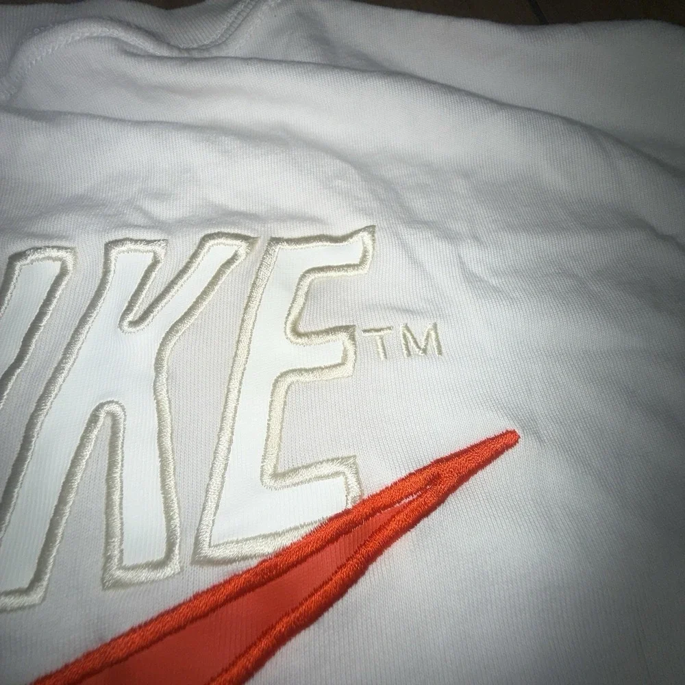 NIKE Trend Max 90 T‎ shirt Chest Pocket Logo Short Sleeve XL Beige